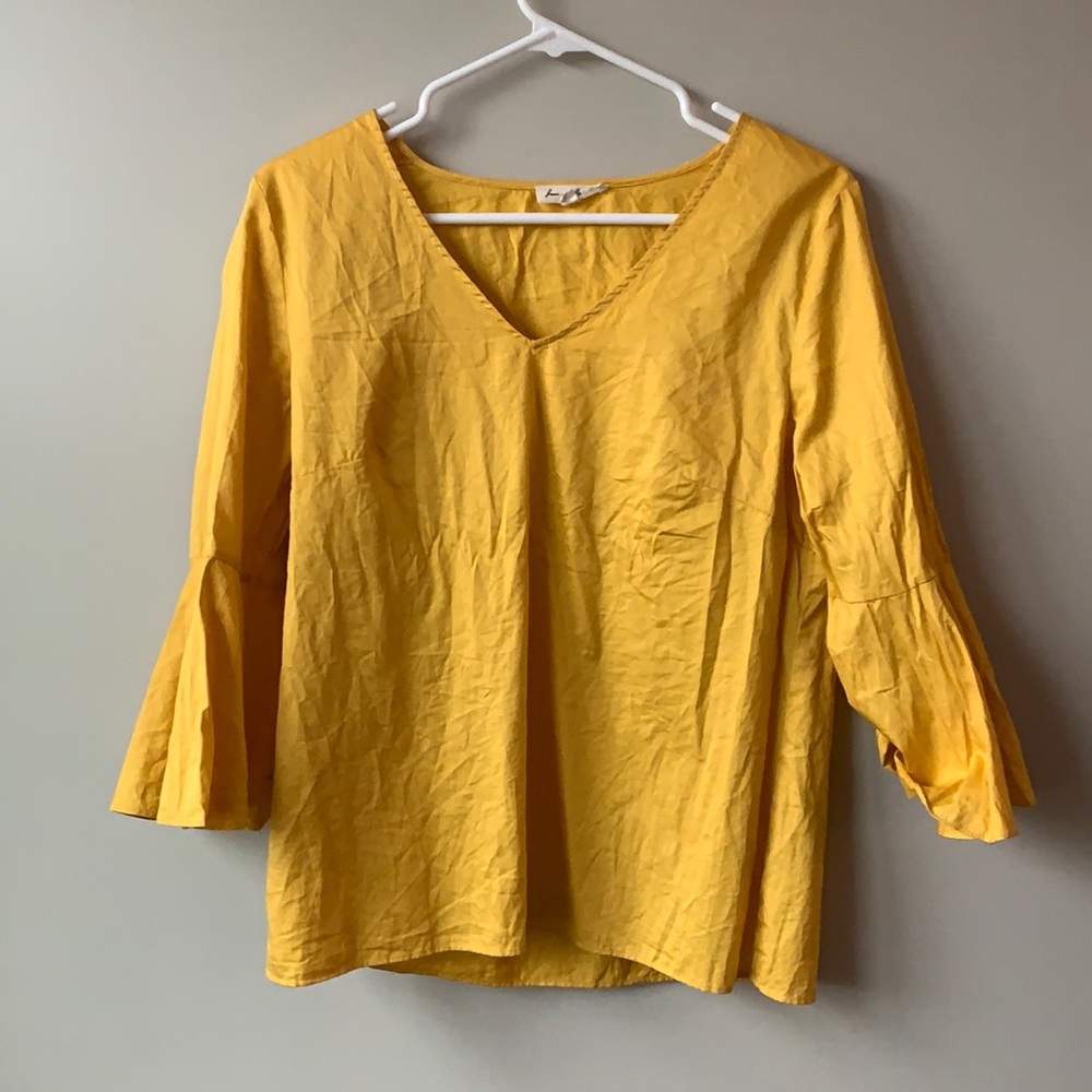 Cute blouse